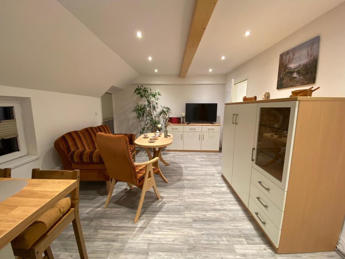 Ferienwohnung Gulfhaus, Mit Sauna Und Grossem Garten Apen Bagian luar foto