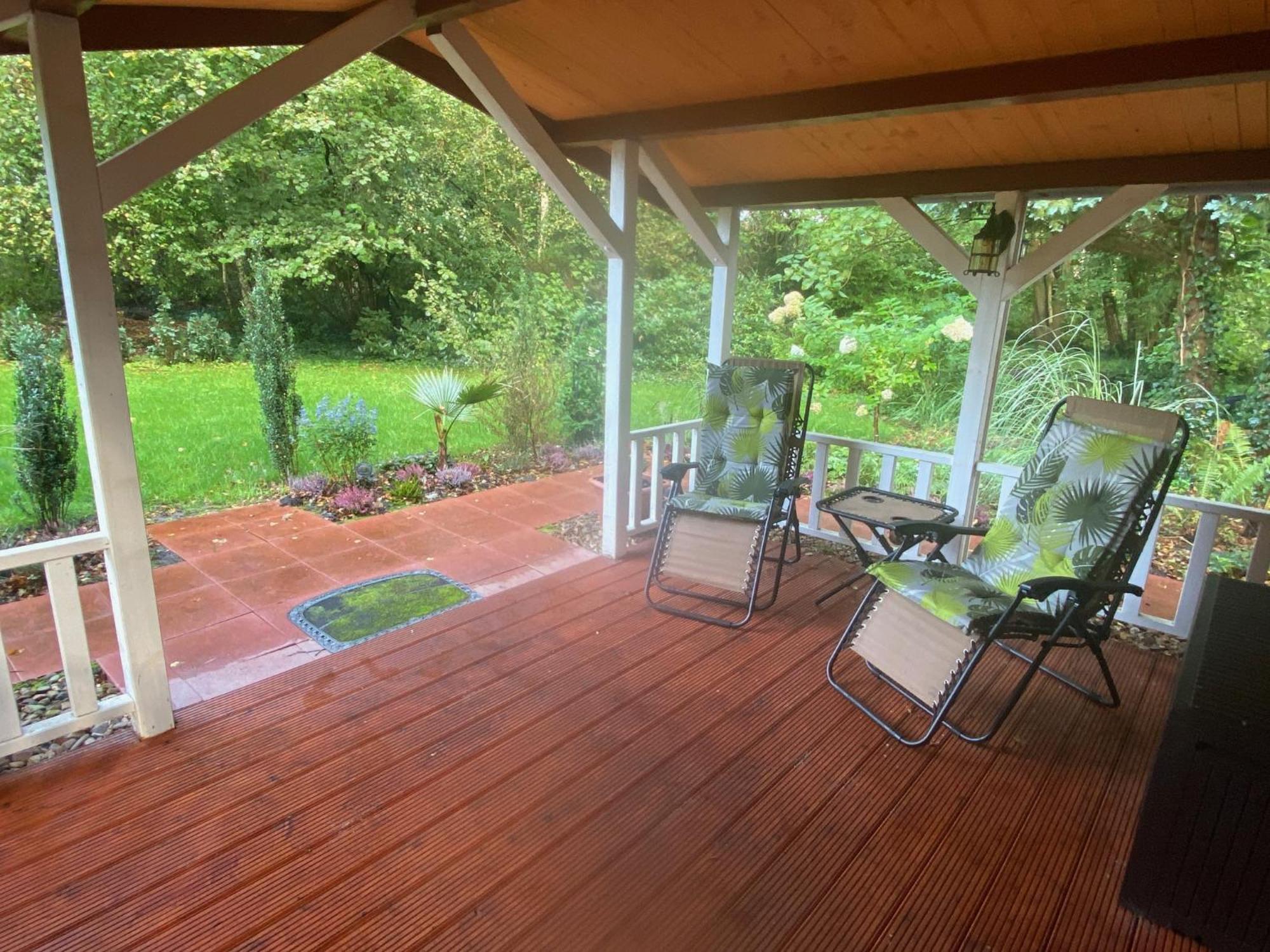 Ferienwohnung Gulfhaus, Mit Sauna Und Grossem Garten Apen Bagian luar foto